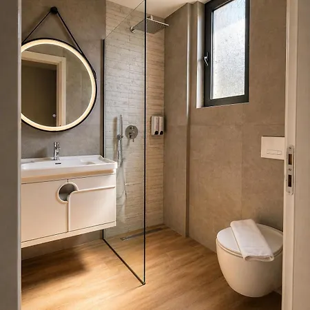 Platon Hotel 4*