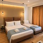 Platon Hotel 4*